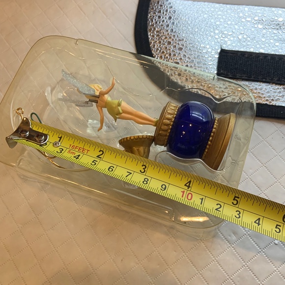 Hallmark Keepsake Tinker Bell Peter Pan Wind Up Motion Ornament and Card 2002 - Picture 11 of 16